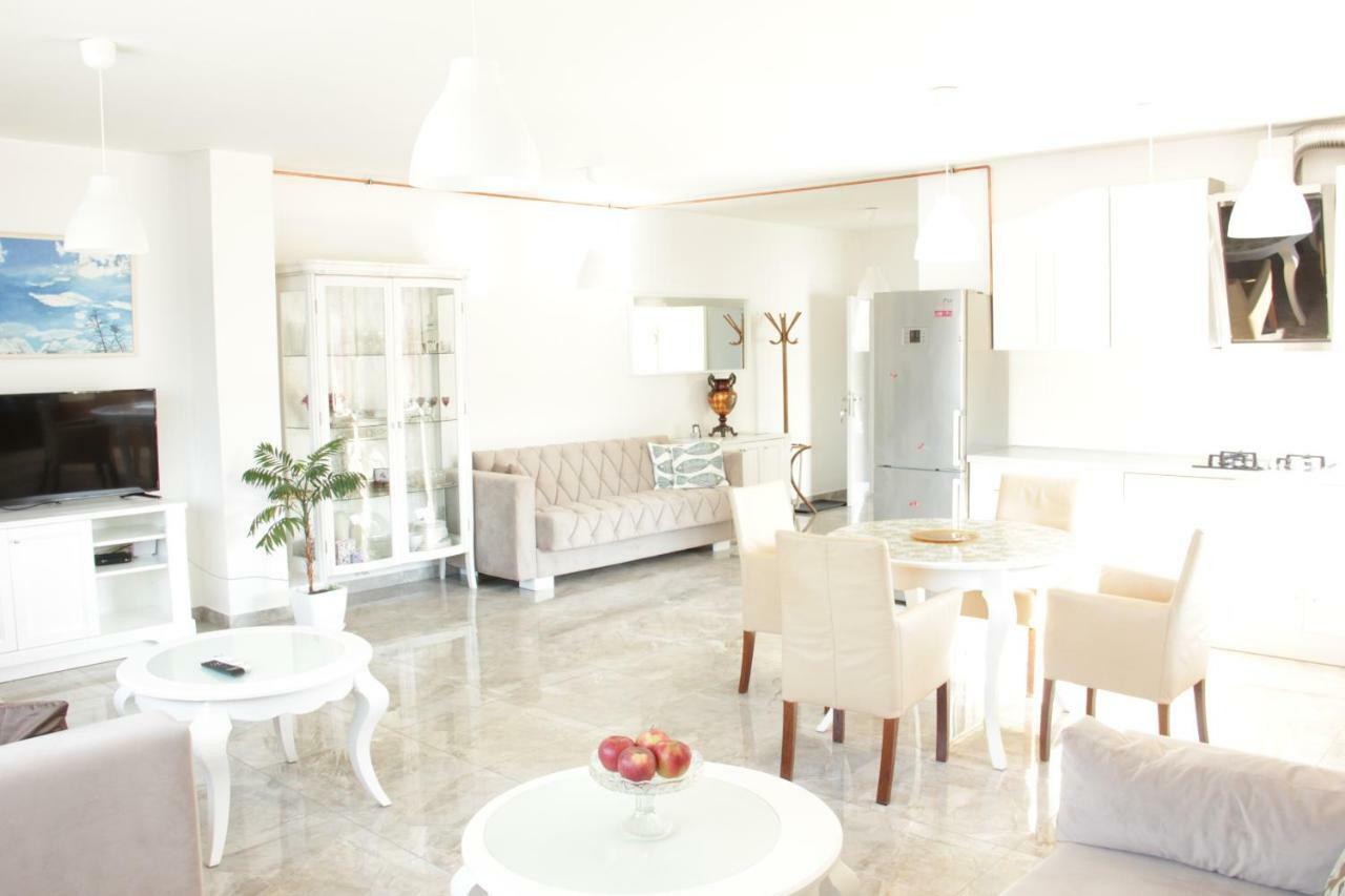 Lux House Olga Apartment รูมา ภายนอก รูปภาพ